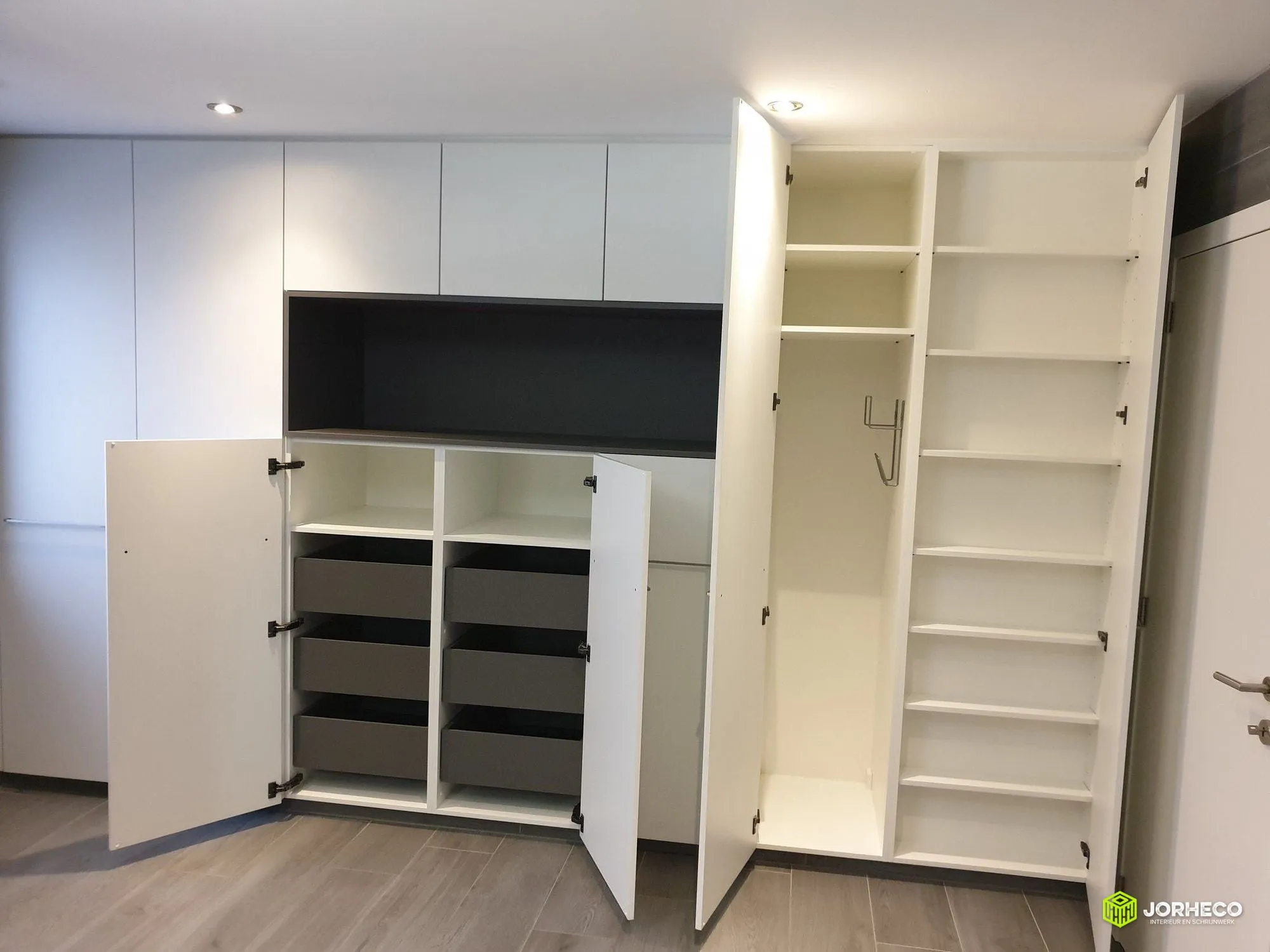 Strakke Badkamerkast — foto 4 van 5