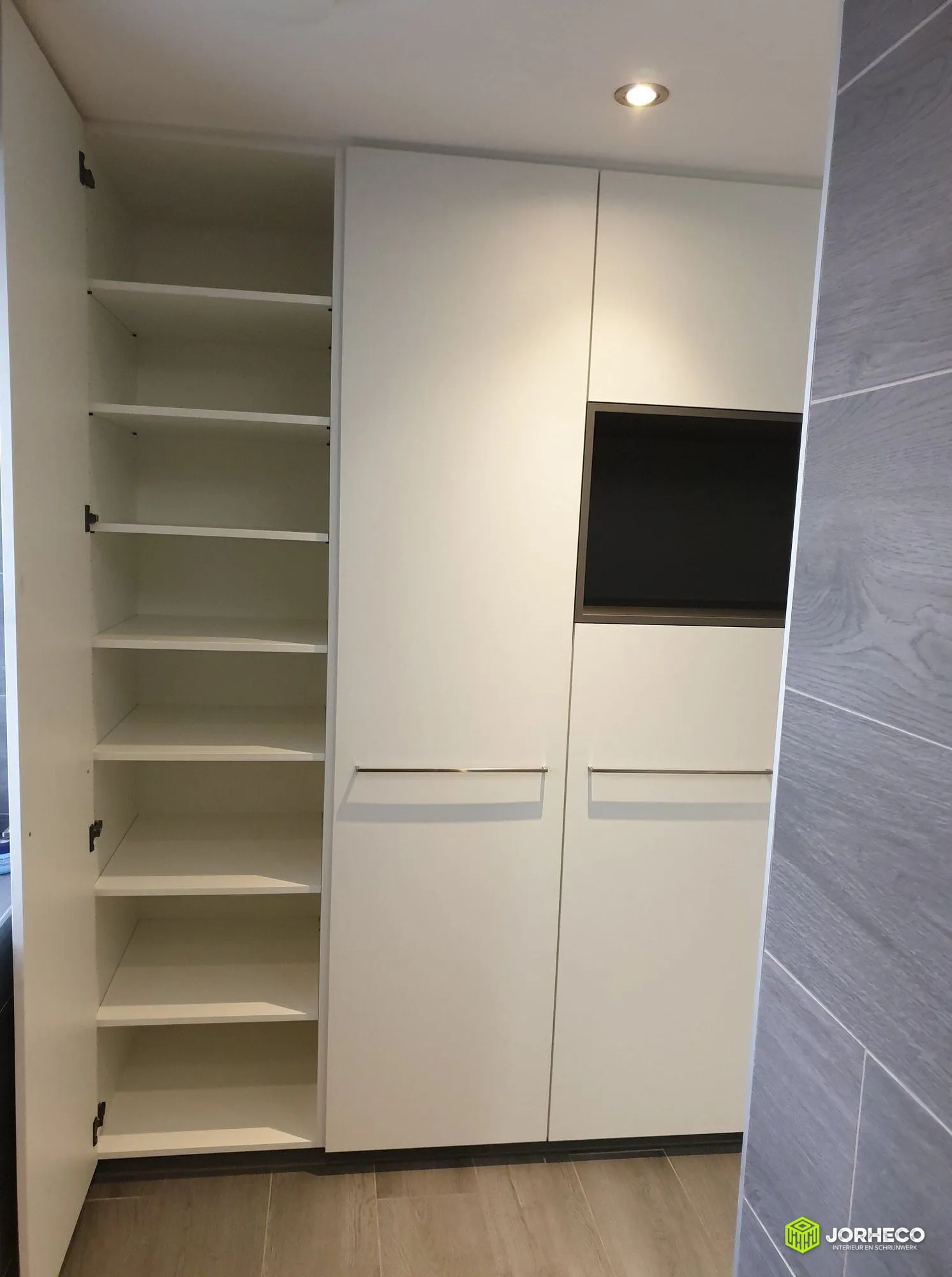 Strakke Badkamerkast — foto 3 van 5