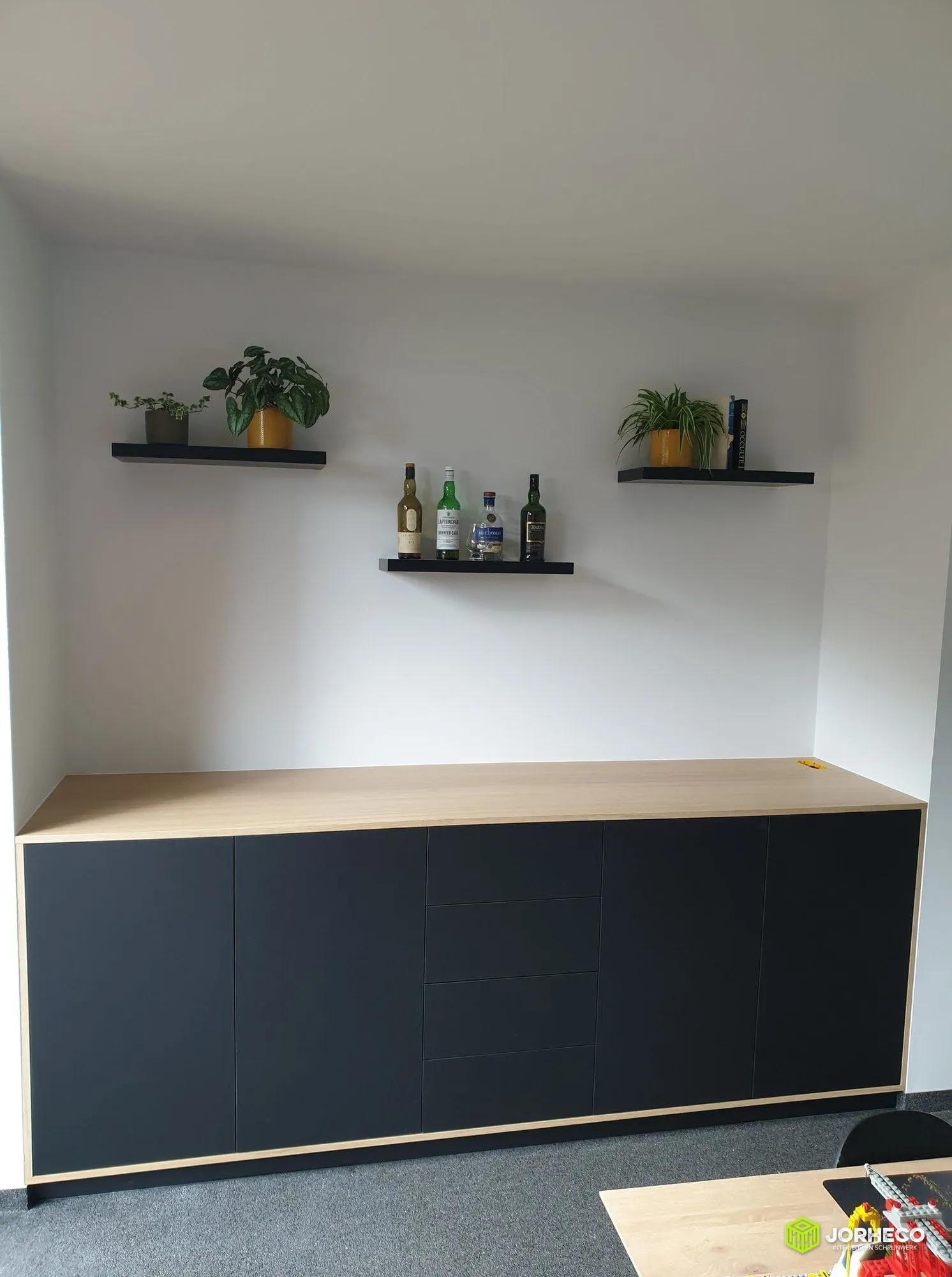 Strakke Dressoir — foto 1 van 5