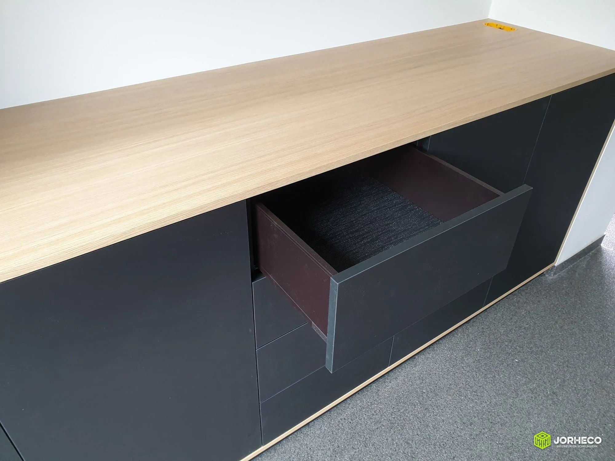 Strakke Dressoir — foto 3 van 5