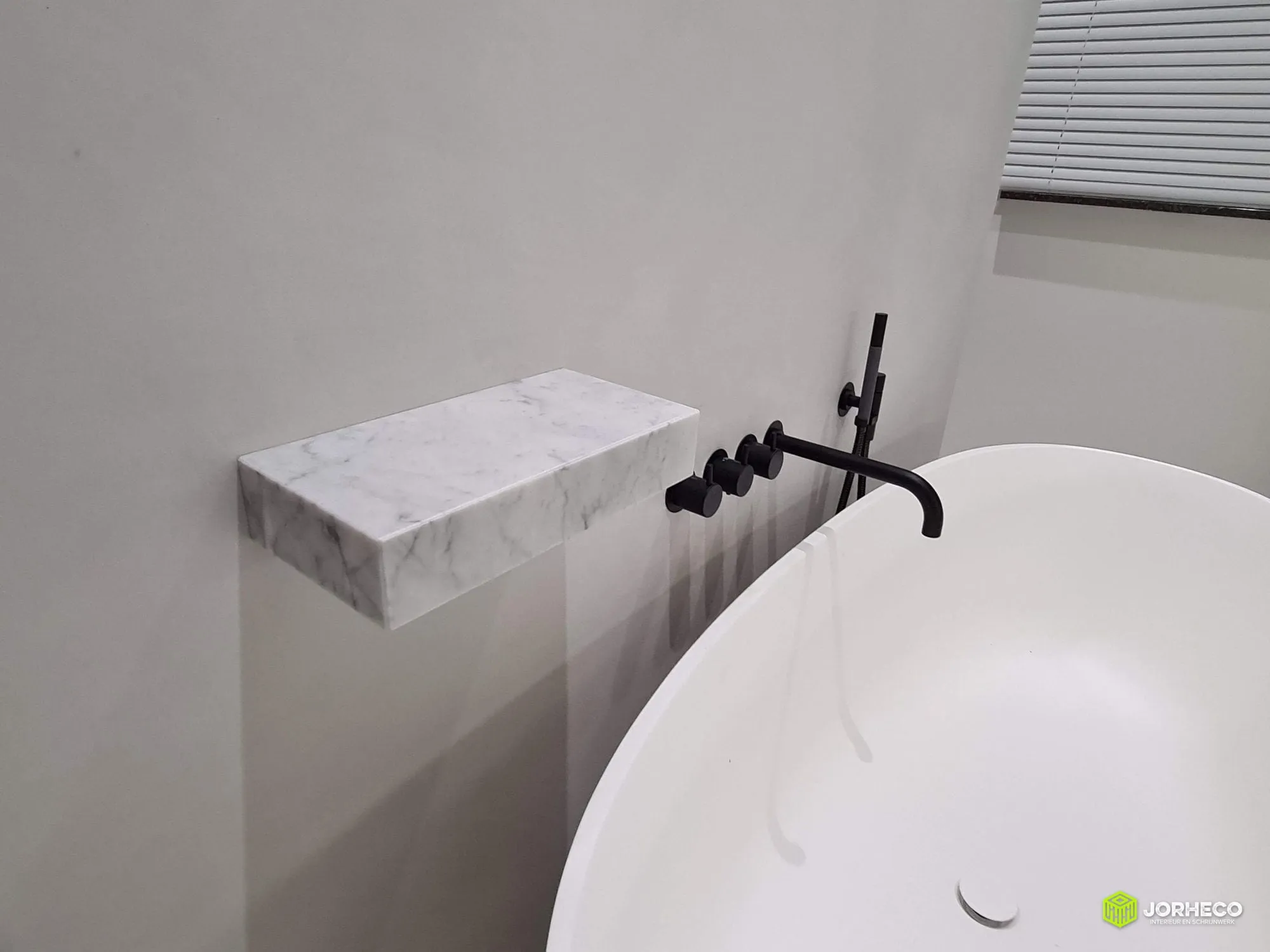 Badkamer met Carrara accenten