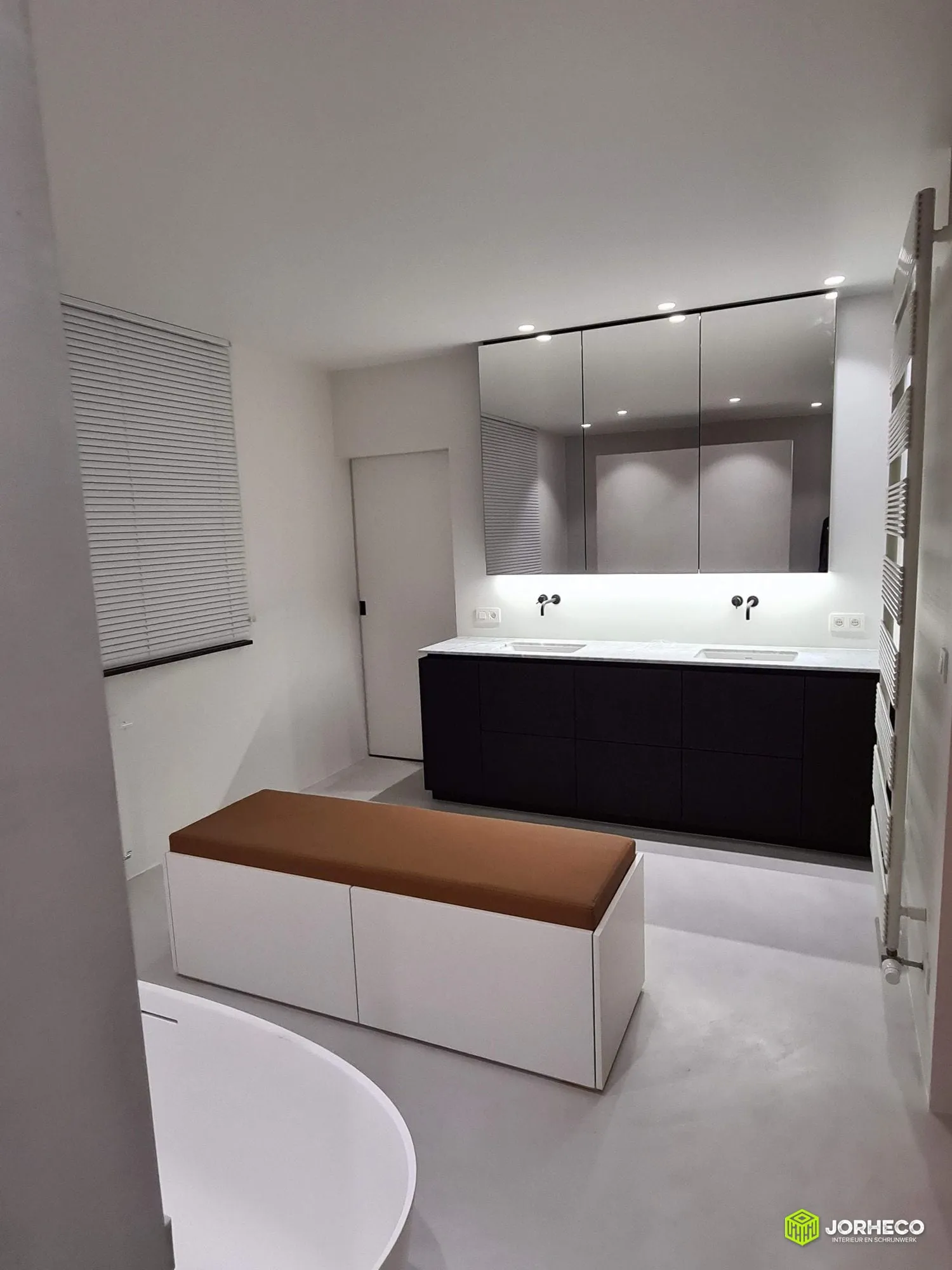 Badkamer met Carrara accenten — foto 7 van 9