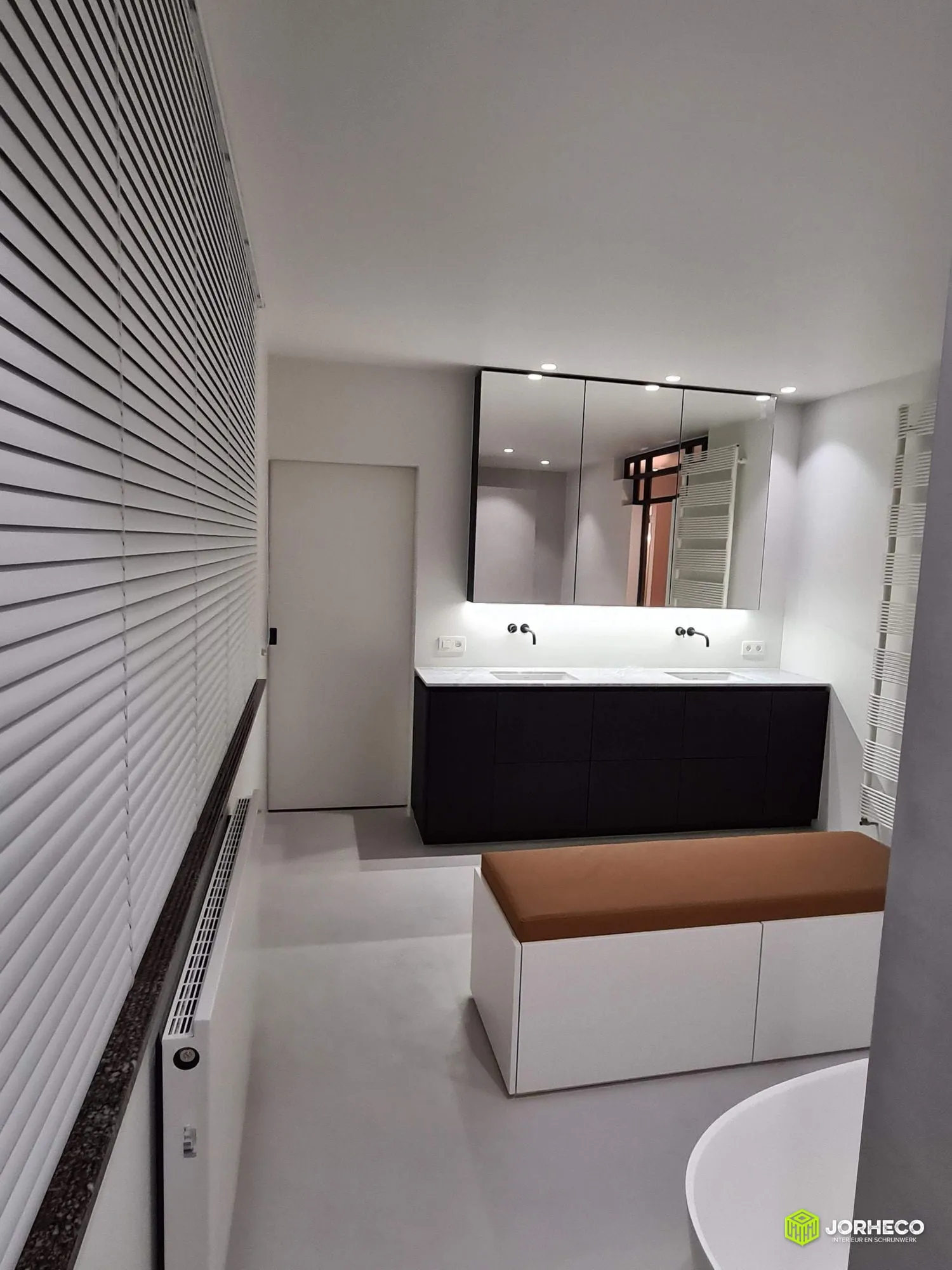 Badkamer met Carrara accenten — foto 3 van 9