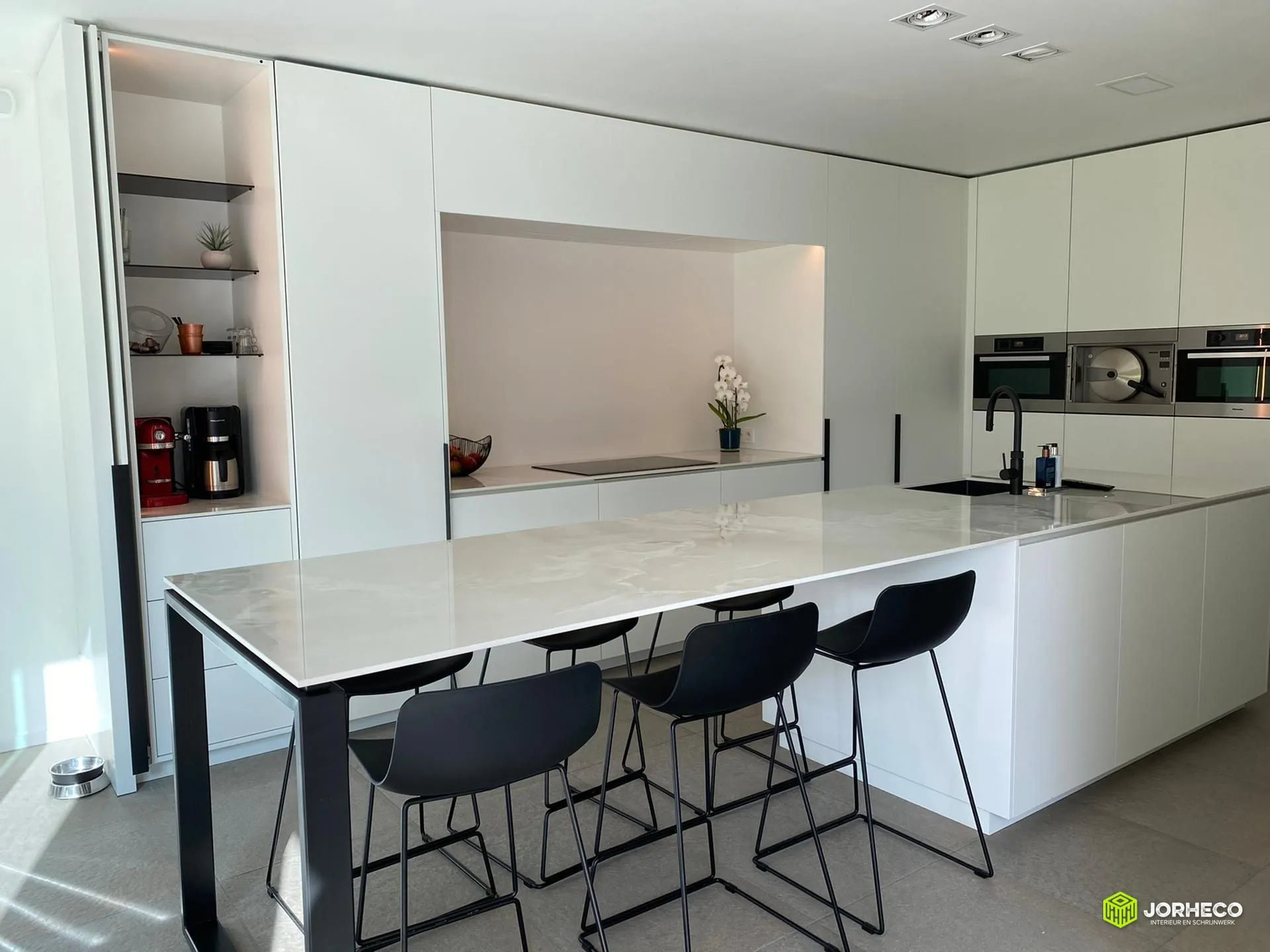 Grote keuken — foto 7 van 9
