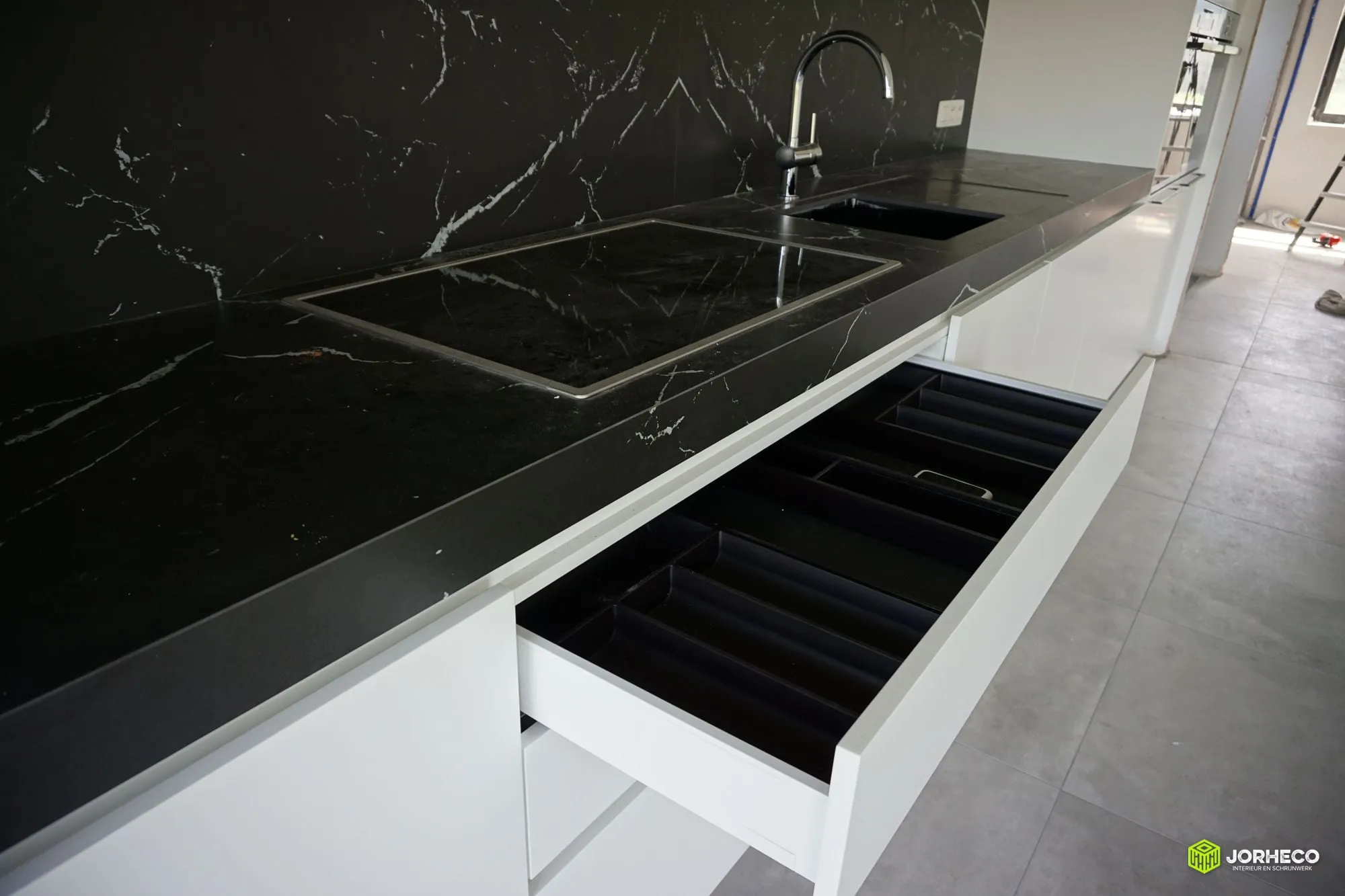 Strakke keuken — foto 6 van 6
